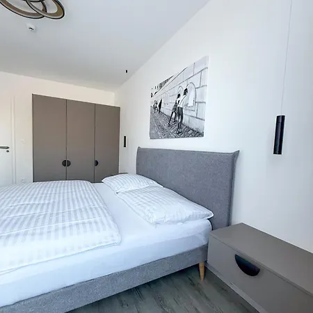 Quido 2 Free Parking Smart Lock * Cesky Krumlov