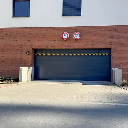 Quido 2 Free Parking Smart Lock Cesky Krumlov